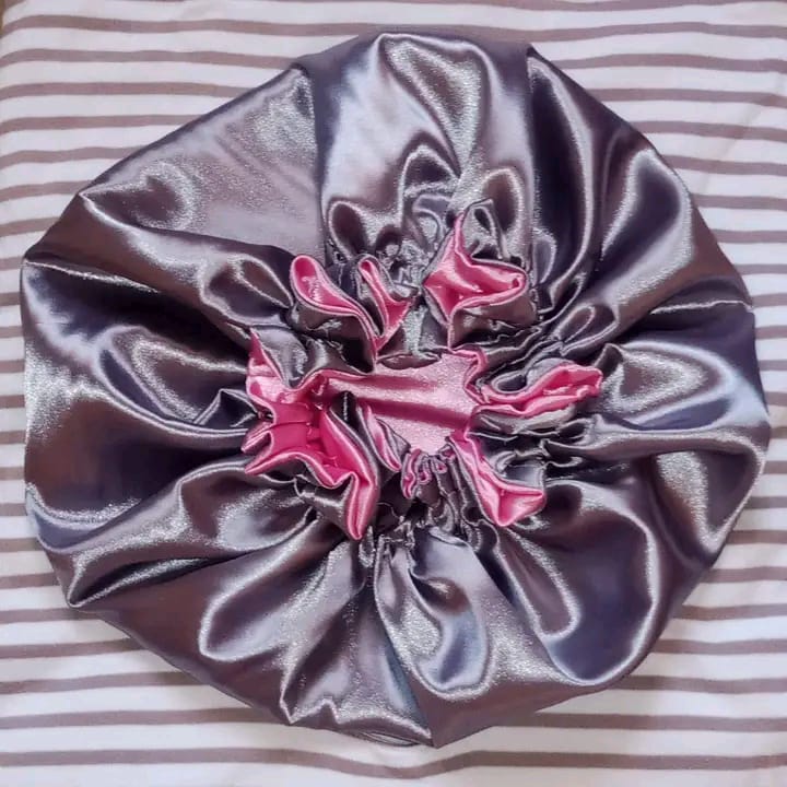 Bonnet en satin